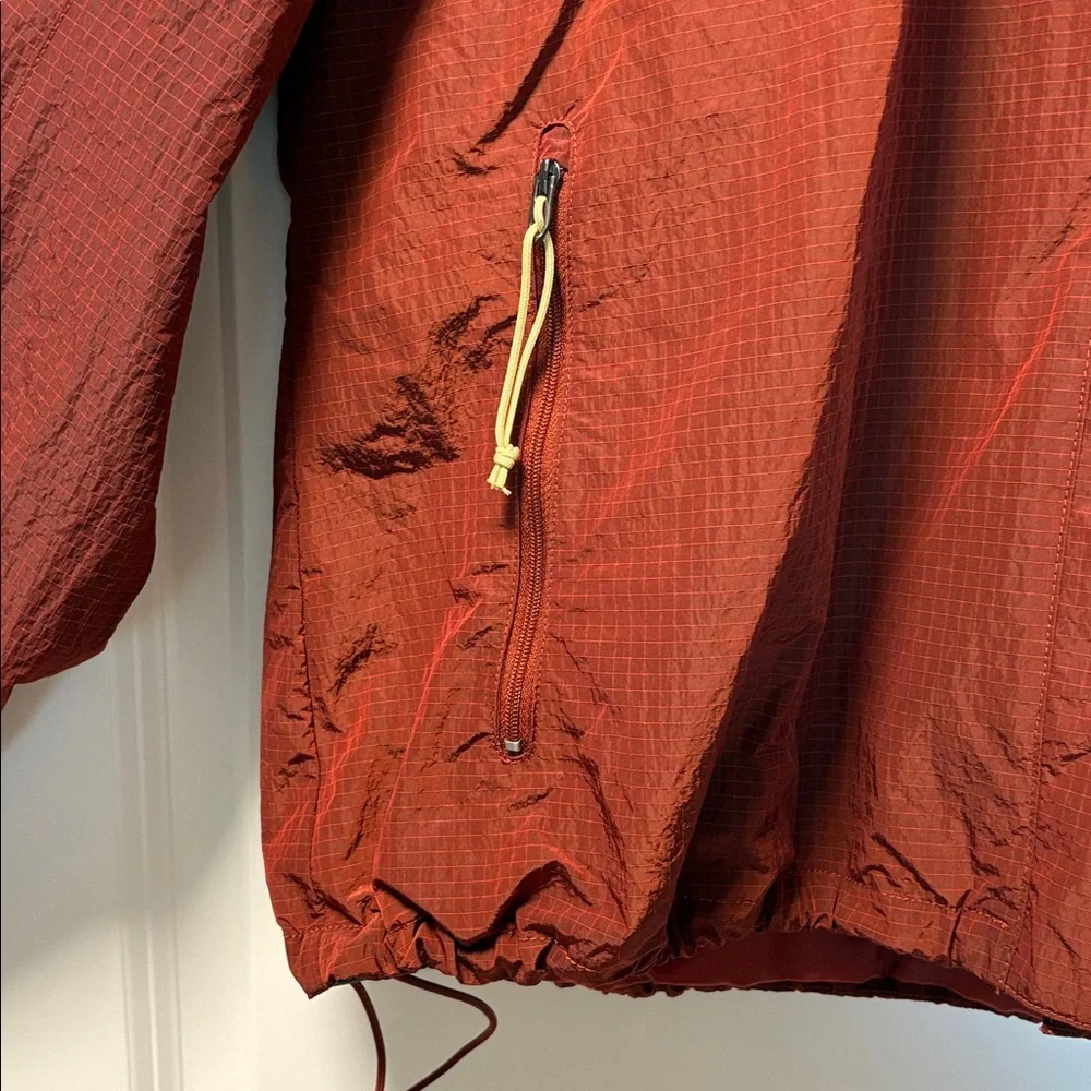 The North Face | Women's Lightweight Jacket - Picture 5 of 11